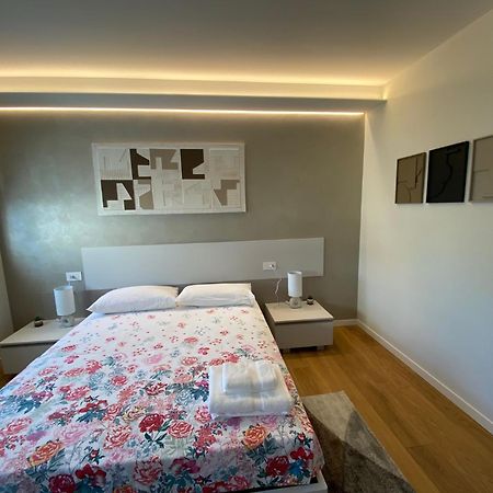 Hz+ Costantini Apartment Pordenone Ngoại thất bức ảnh