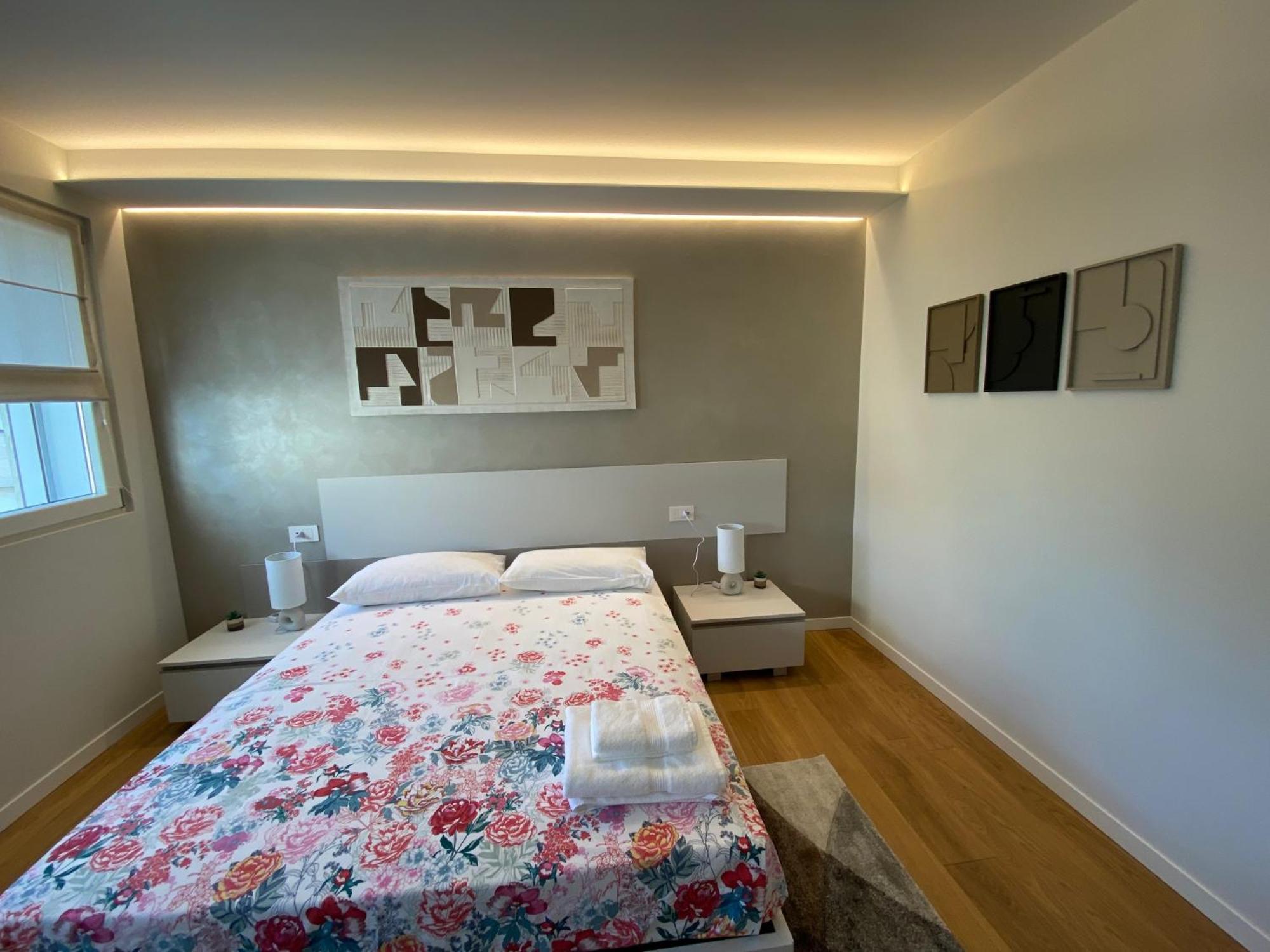 Hz+ Costantini Apartment Pordenone Ngoại thất bức ảnh