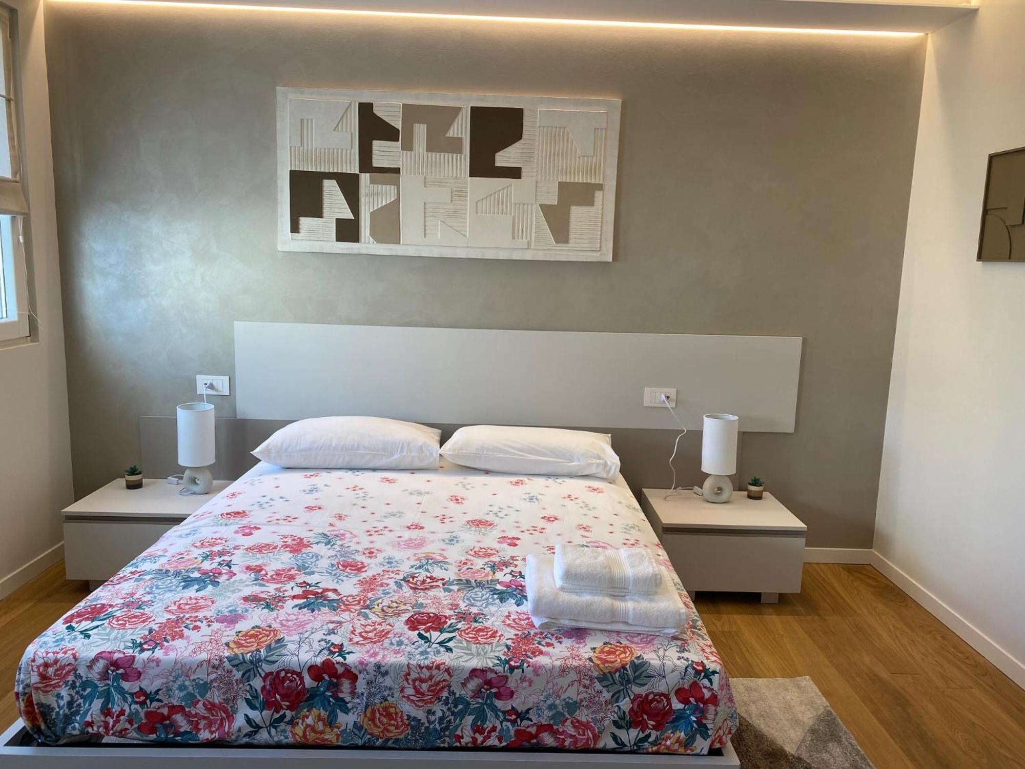 Hz+ Costantini Apartment Pordenone Ngoại thất bức ảnh