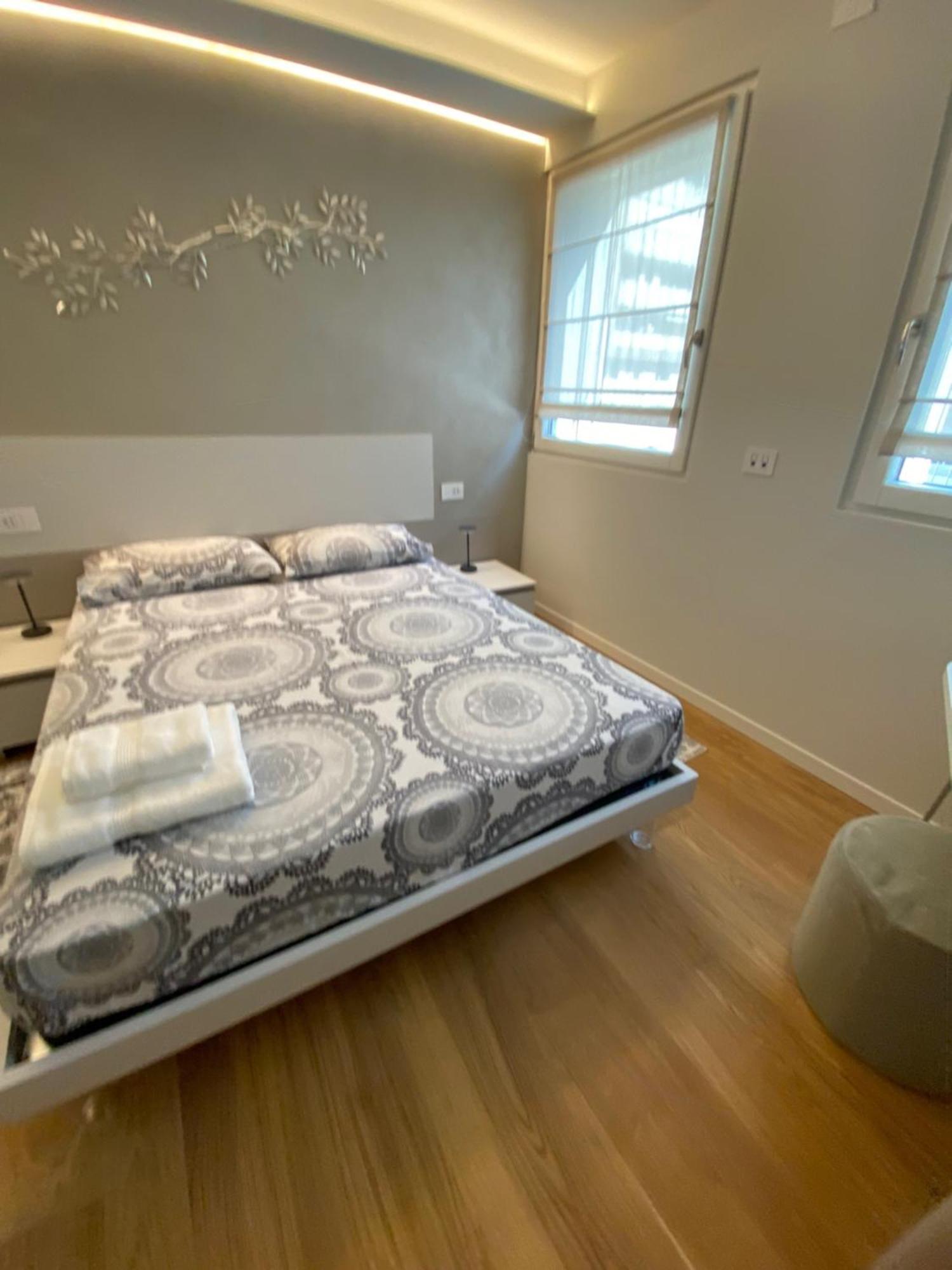 Hz+ Costantini Apartment Pordenone Ngoại thất bức ảnh