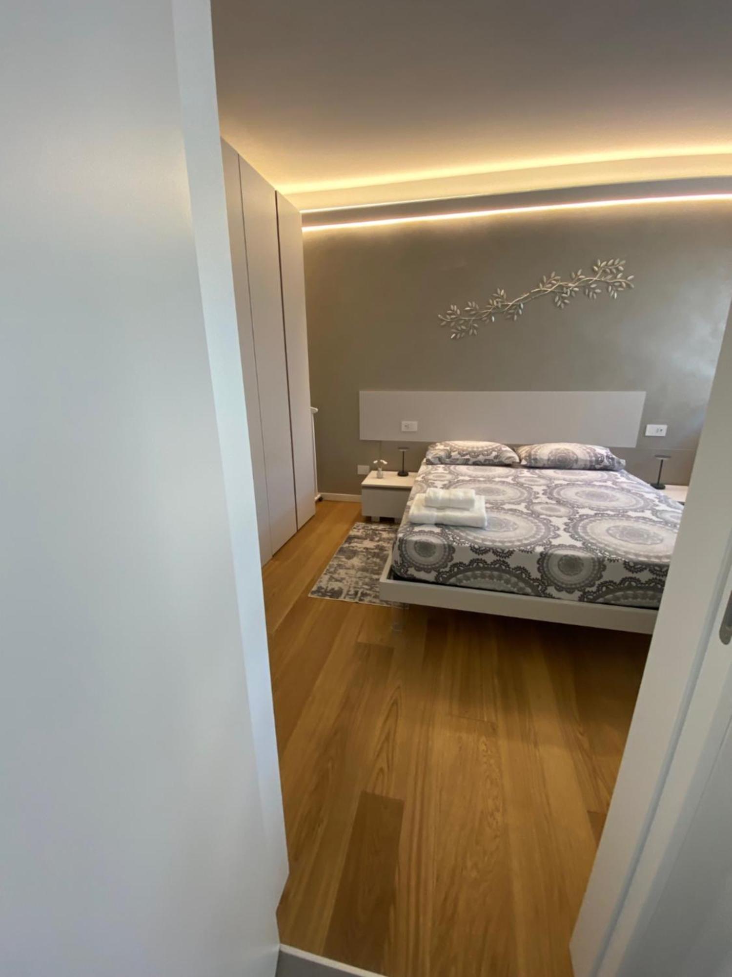 Hz+ Costantini Apartment Pordenone Ngoại thất bức ảnh