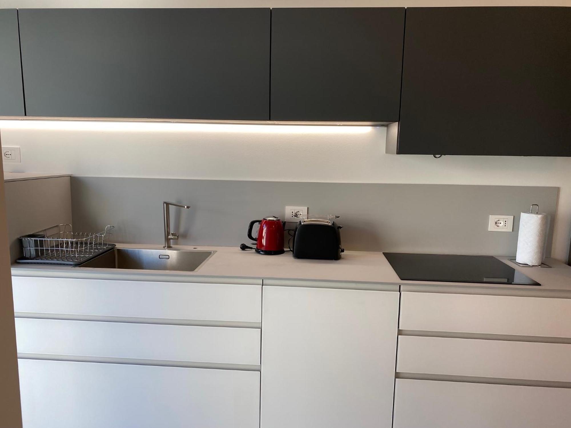 Hz+ Costantini Apartment Pordenone Ngoại thất bức ảnh