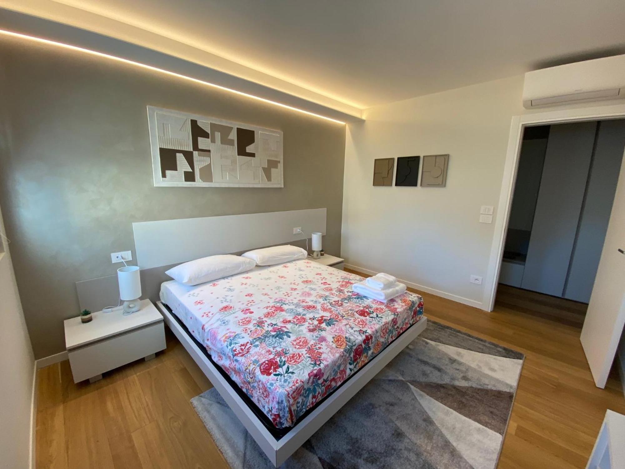 Hz+ Costantini Apartment Pordenone Ngoại thất bức ảnh