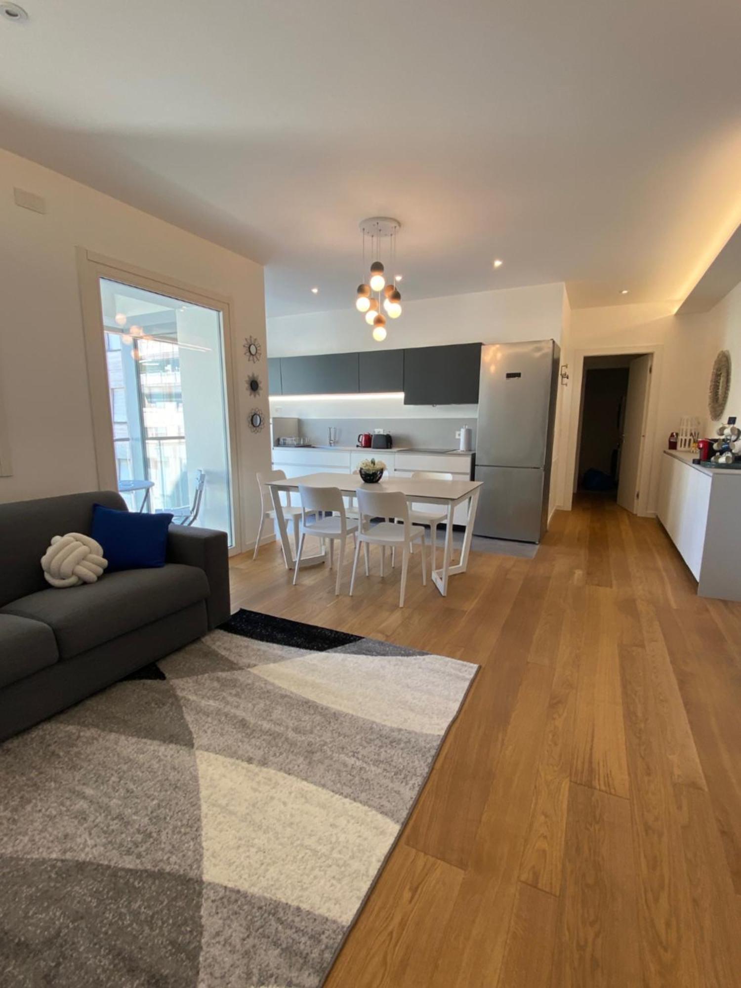 Hz+ Costantini Apartment Pordenone Ngoại thất bức ảnh